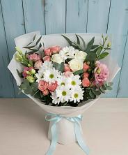 Букет цветов из:  Розы, Лизиантусы и Хризантемы в Великоархангельском