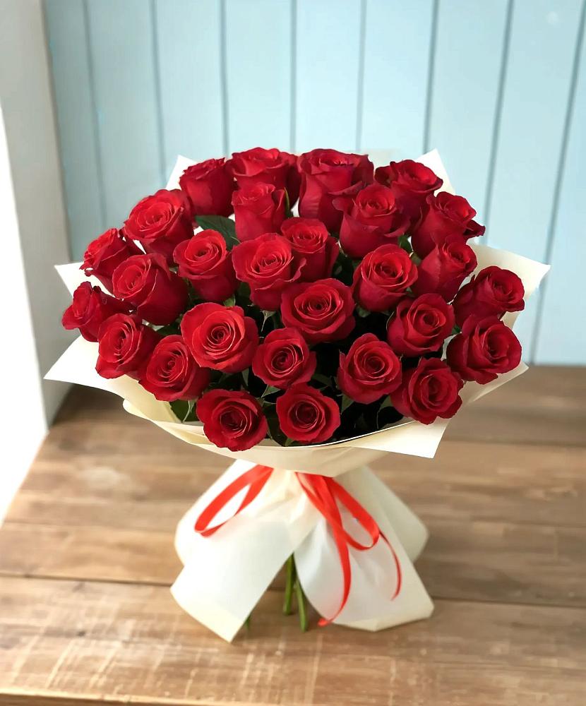 Букет 29 Красных роз в Великоархангельском