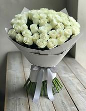 Букет 35 Белых роз в Великоархангельском