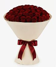 Букет 101 Бордовая роза Блэк Бакарра в Великоархангельском