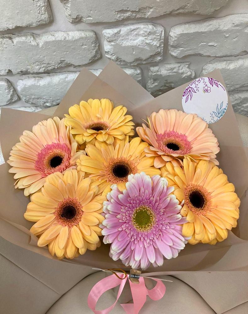 Букет цветов из: Герберы в Великоархангельском