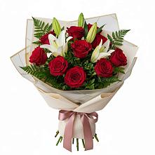 Букет цветов из:  Лилии и Розы в Великоархангельском