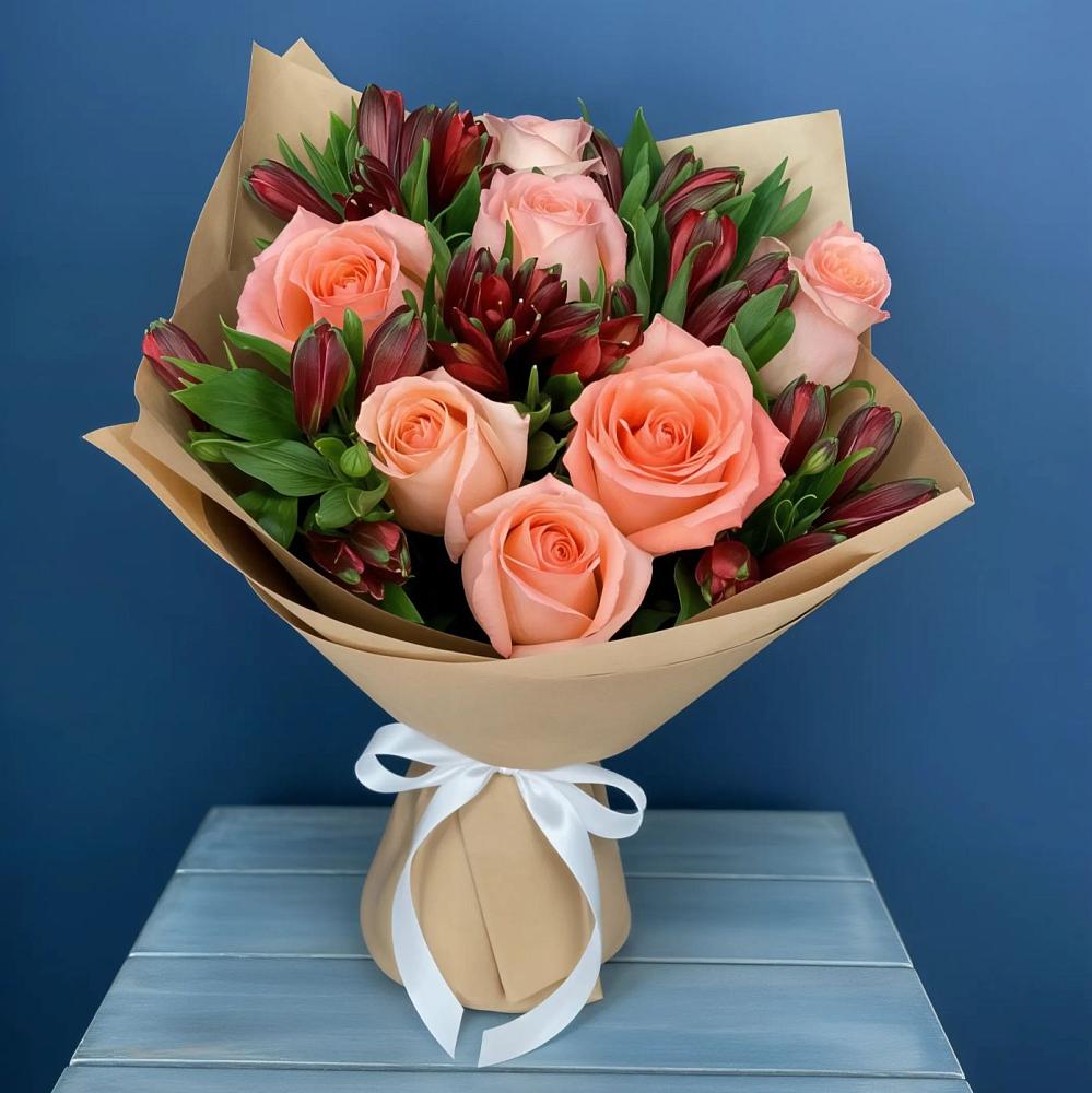 Букет цветов из: Розы и Альстромерии в Великоархангельском