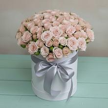 Цветочная композиция из Розы в шляпной коробке в Великоархангельском