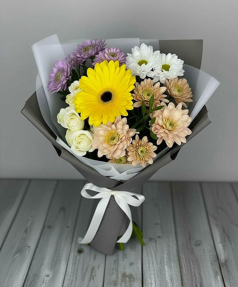 Букет цветов из: Розы, Герберы и Хризантемы в Великоархангельском