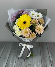 Букет цветов из:  Розы, Герберы и Хризантемы в Великоархангельском