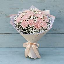 Букет цветов из:  Гвоздики в Великоархангельском