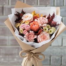 Букет цветов из:  Гвоздики, Хризантемы и Розы в Великоархангельском