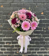 Букет цветов из:  Герберы и Хризантемы в Великоархангельском