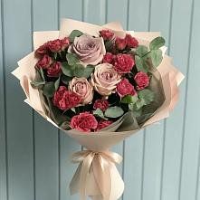 Букет цветов из:  Гвоздики и Розы в Великоархангельском