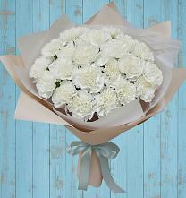 Букет цветов из:  Гвоздики в Великоархангельском