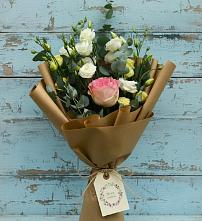 Букет цветов из:  Розы и Лизиантусы #REPLACE_PRED# Великоархангельском