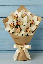 Букет цветов из:  Орхидеи и Розы в Великоархангельском